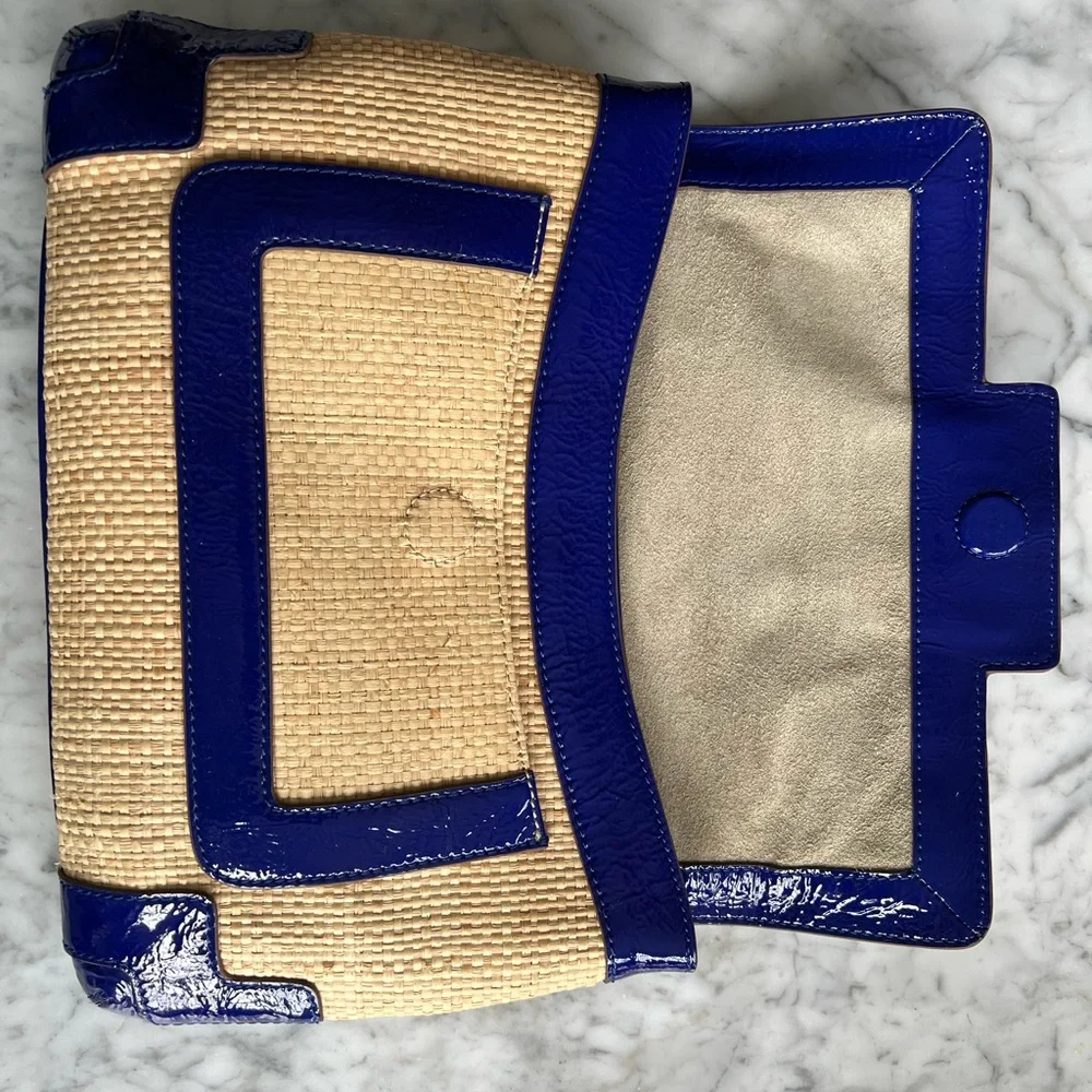 Anya Hindmarch Raffia & Patent Leather Clutch - Picture 4 of 6